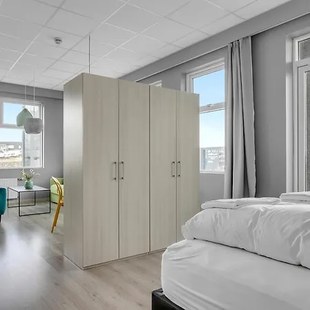 Icelandic 3*